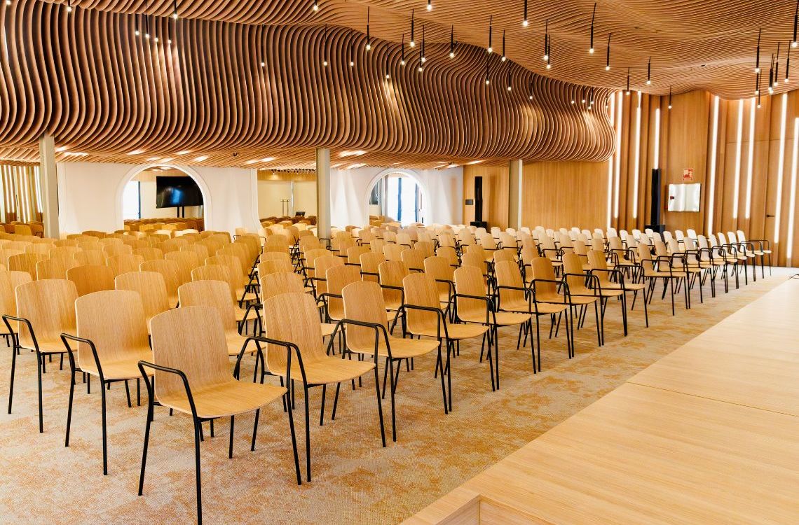 Aubamar Convention Center